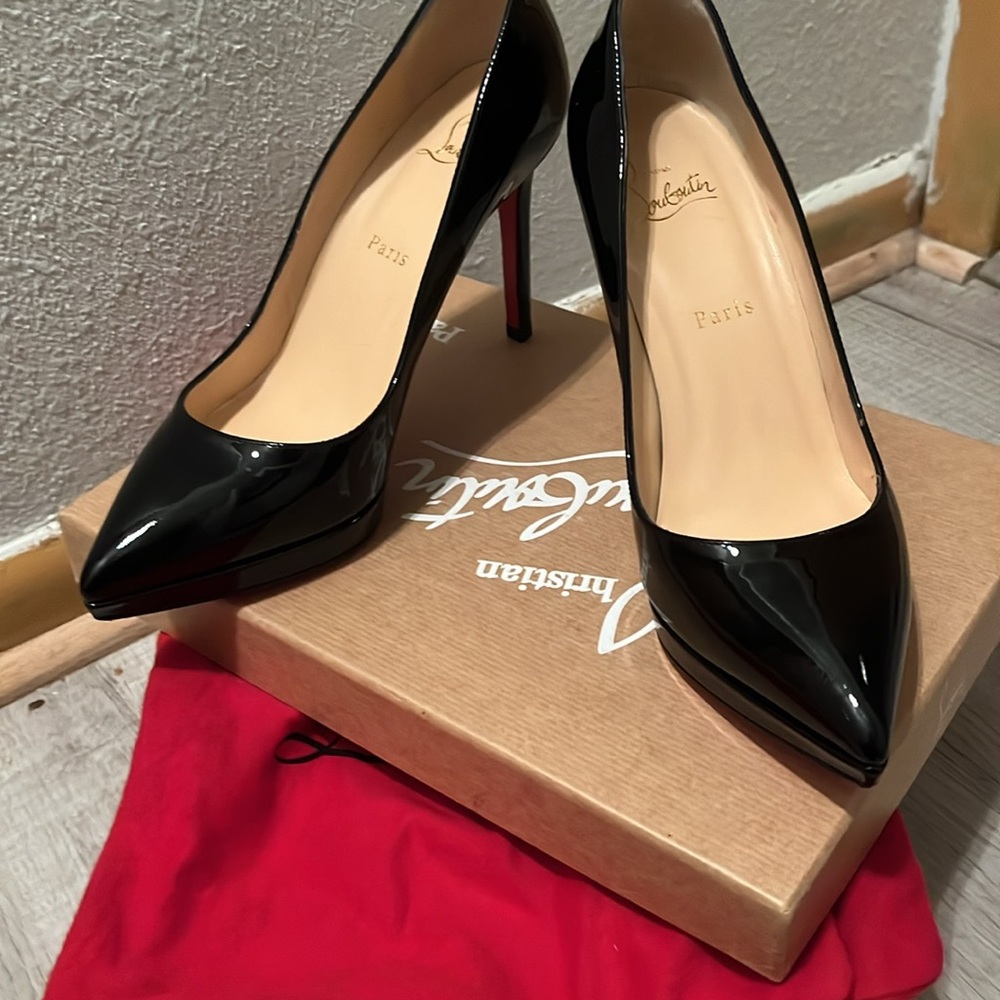 Christian Louboutin Pigalle 100 Patent Black - Picture 2 of 5